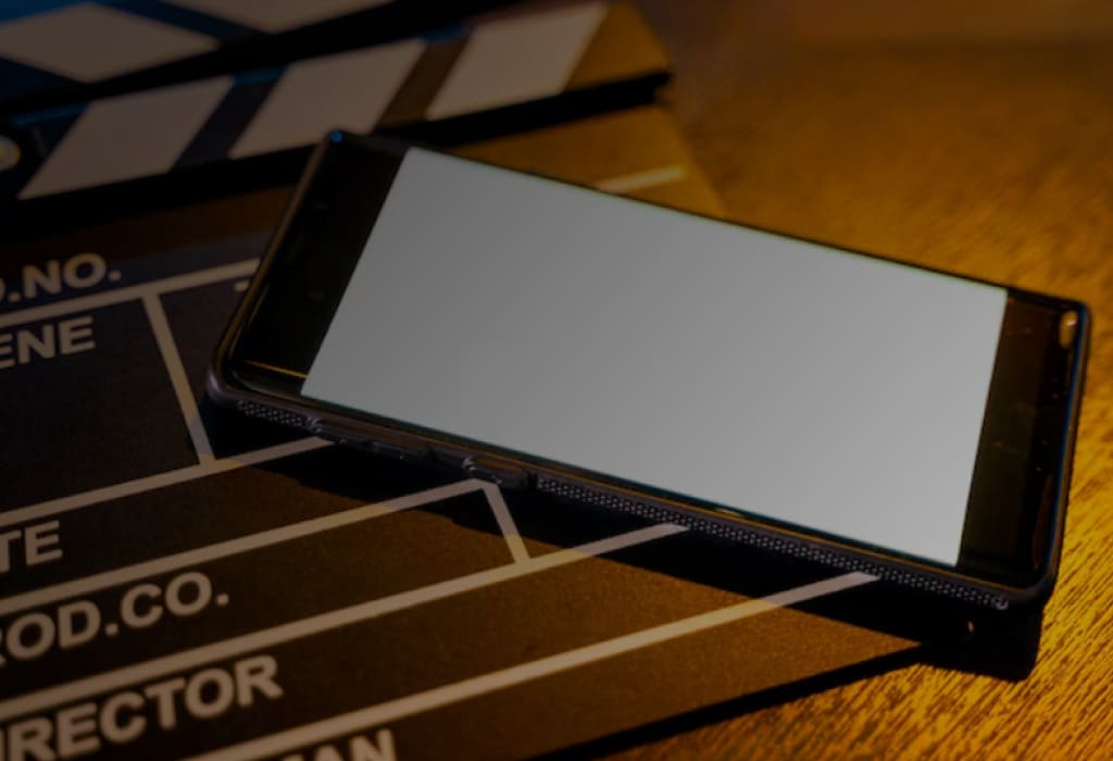 Приложения Кинопоиск на смартфоне