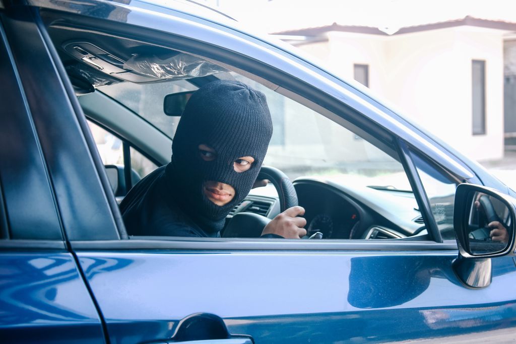 В МВД предупредили о продаже поддельных полисов ОСАГО со скидками